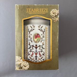 Teabreeze Organic Loose Tea with Collectible and decorative Ceramic Jar, NWOT